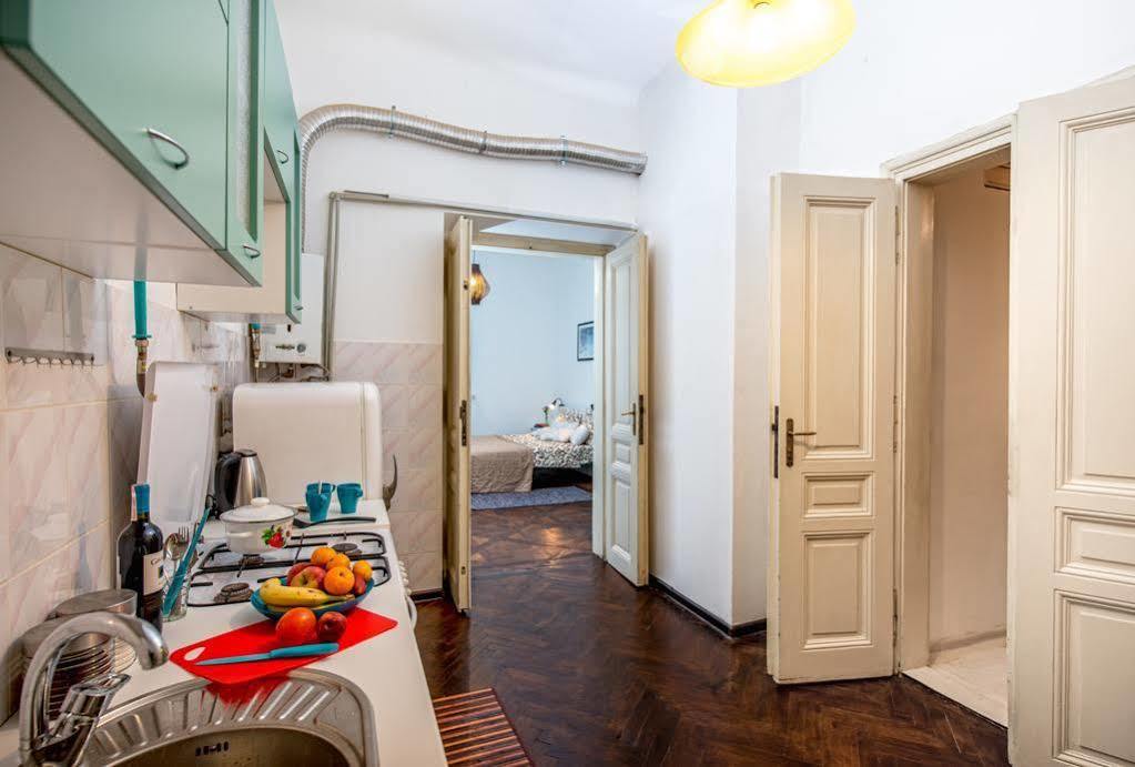 Apartament On Kostiushka Lviv Extérieur photo